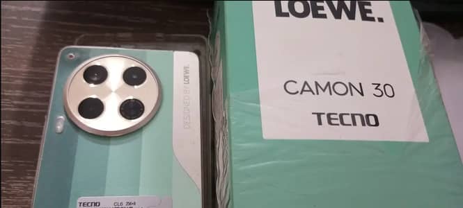 Tecno CAMON LOEWE EDITION 8 286 LADY HAND USED