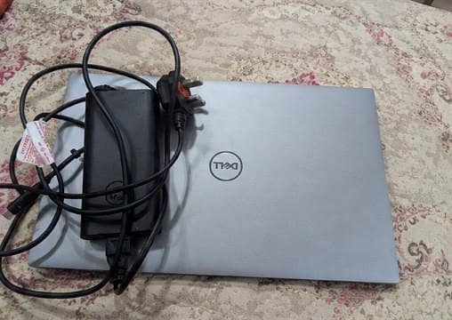 Dell Precision 5570 2