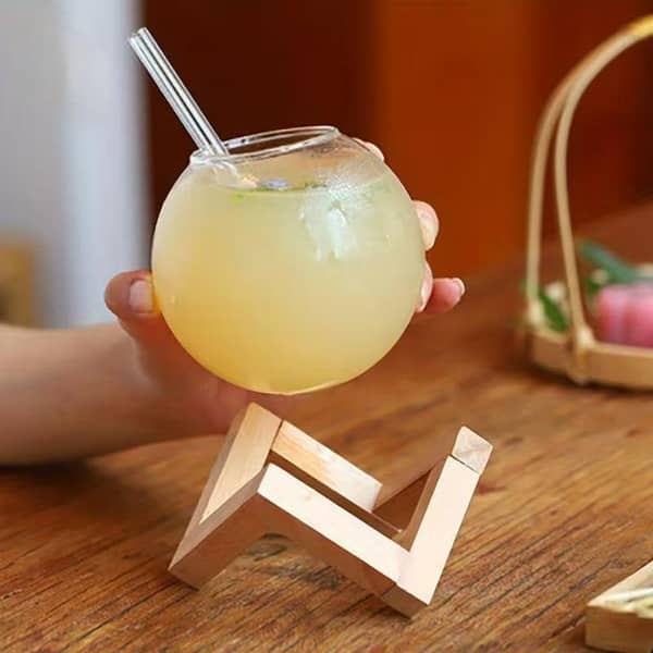 Crystal Ball Cocktail Glass Creative Moon-Shaped Cocktail Glasses, Featuring a Wooden Frame And Circular Juice Glass, Perfect for Ambient Champagne Cocktail Glass,Elegant Drinkware