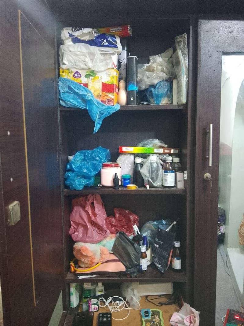 Dressing Table 6