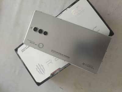 Zte nubia RedMagic 8S Pro