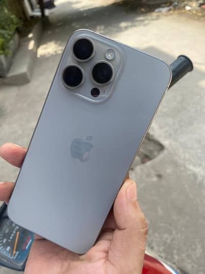 Apple iPhone 15 Pro Max jv