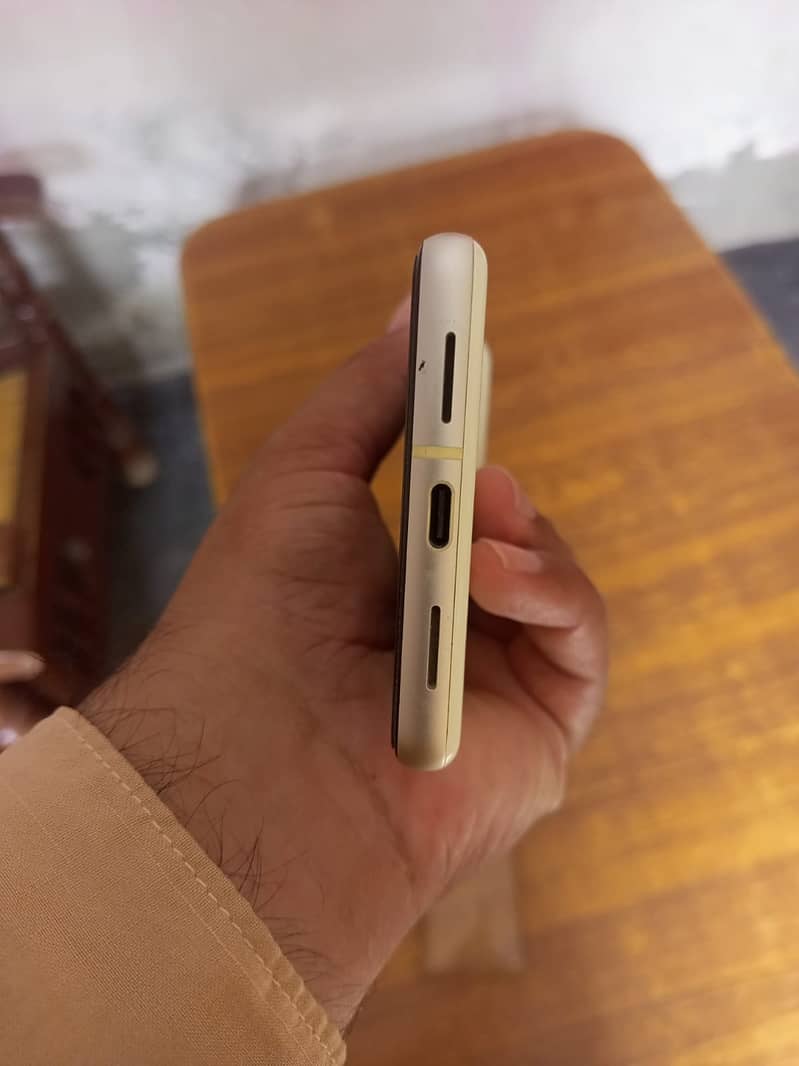 Google Pixel 7 3