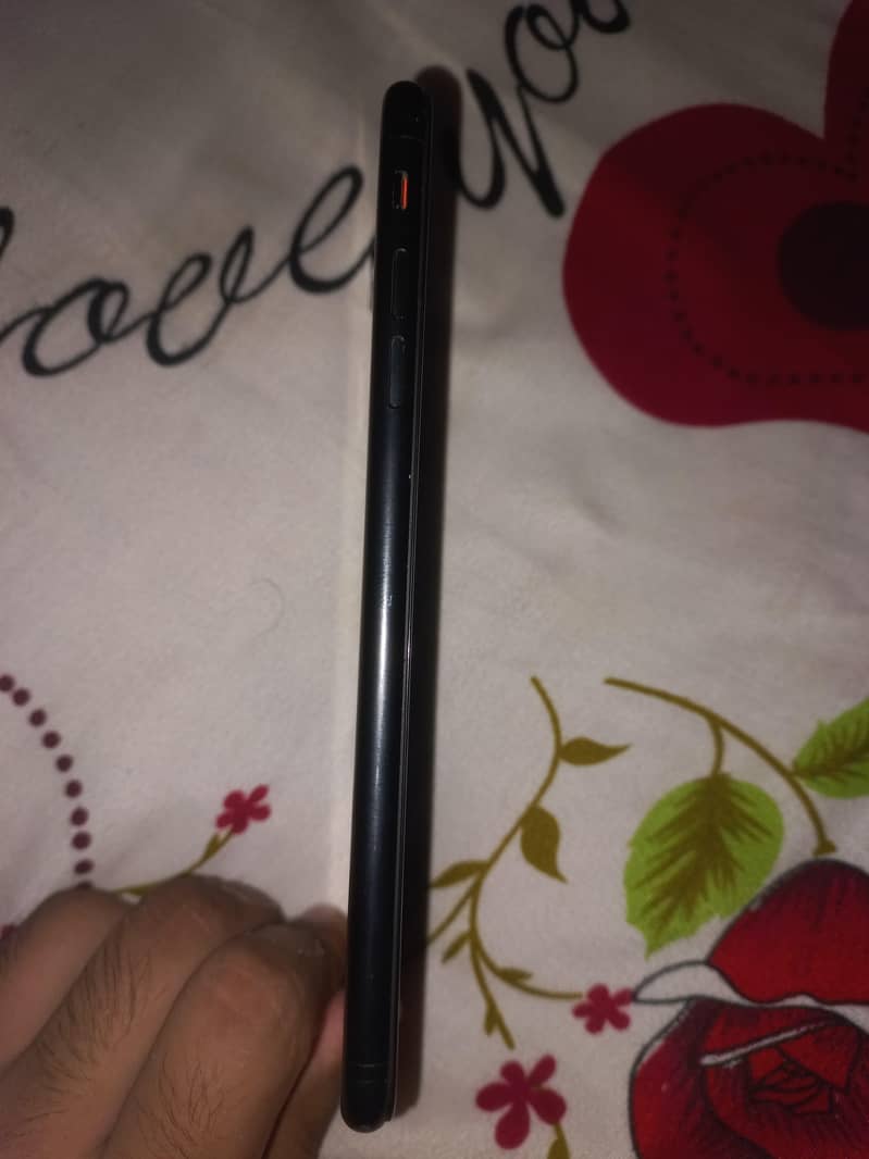 Apple iPhone 7 Plus 4