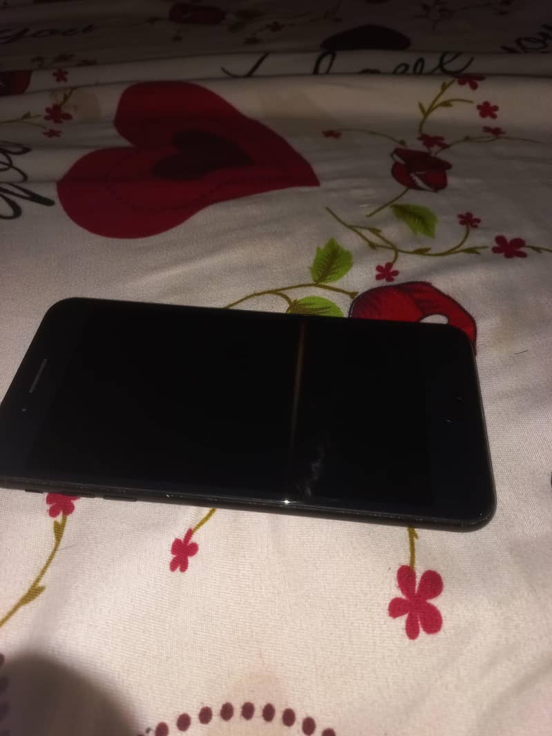 Apple iPhone 7 Plus 9