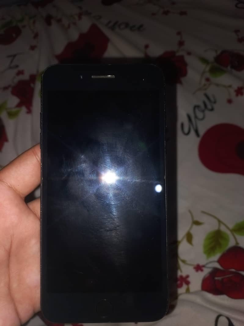 Apple iPhone 7 Plus 10