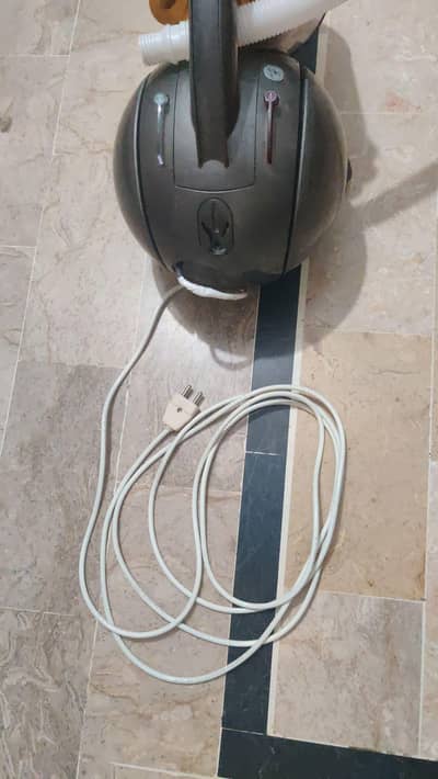 vacuum cleaner Dyson full working