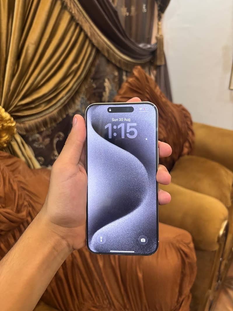 Apple iPhone 15 Pro Max 5