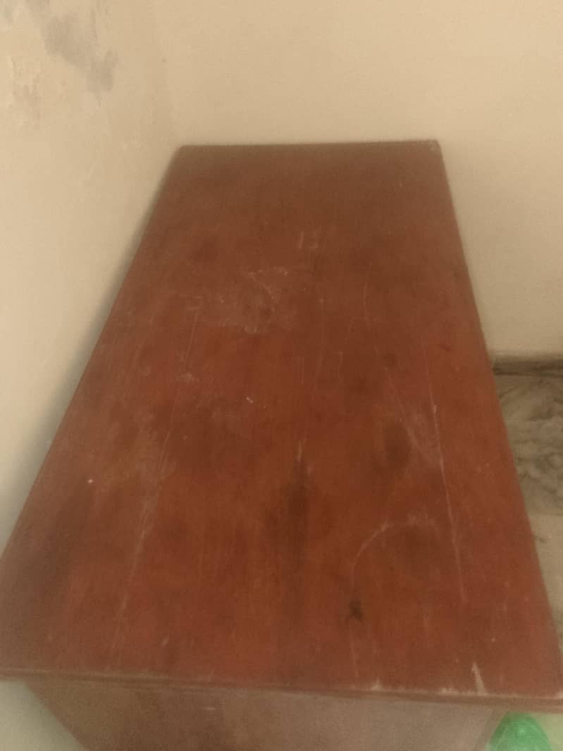 Clothes pressing table 1