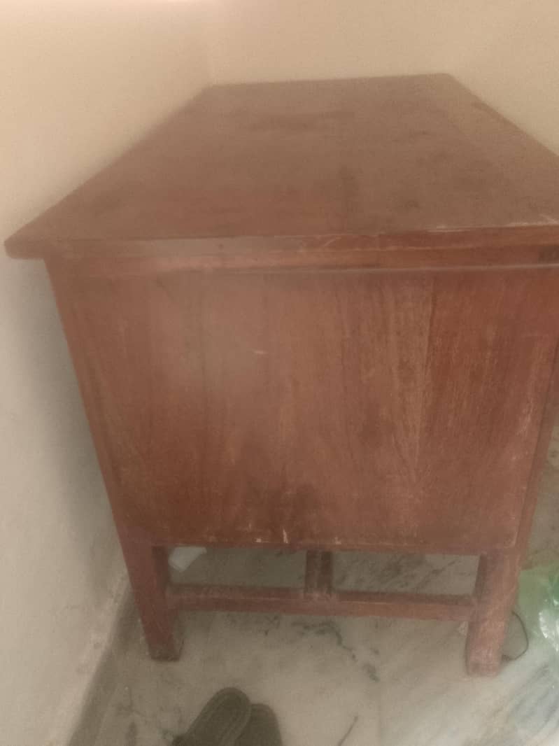 Clothes pressing table 2