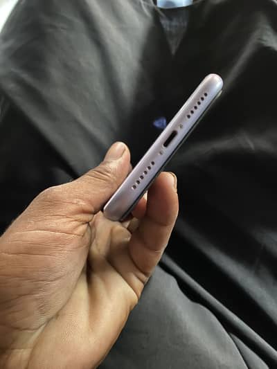 Apple iPhone 11