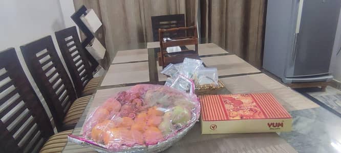 8 seater Dining Table