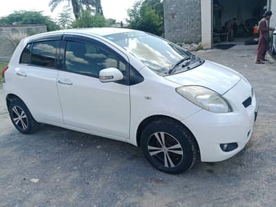 Toyota Vitz 2010