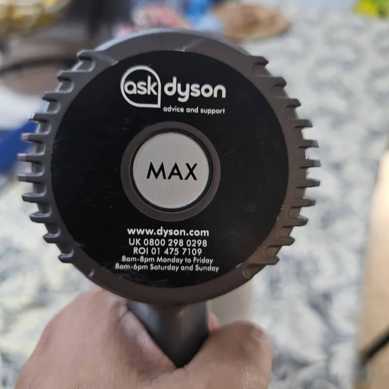 dyson vacuum 1