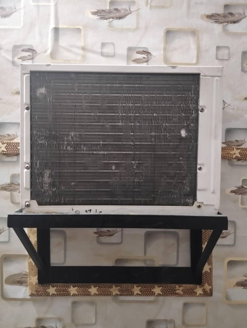 Window Ac. 3