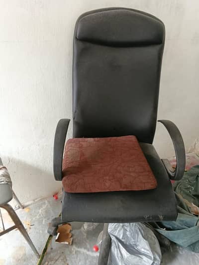 executive Chair, simple chair, table, shop counter and wooden rack