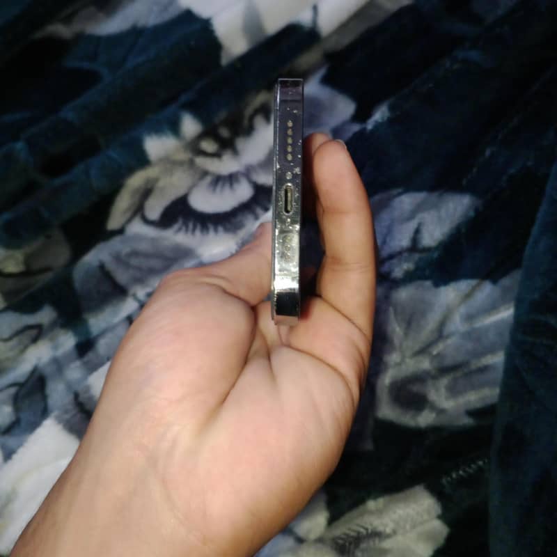 Apple iPhone 12 Pro 2