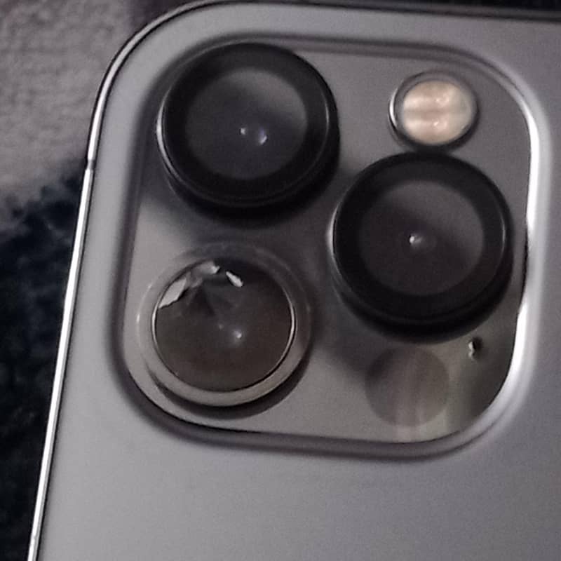 Apple iPhone 12 Pro 6
