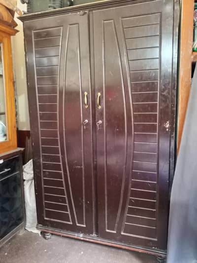 2 door wardrobe urgent sale