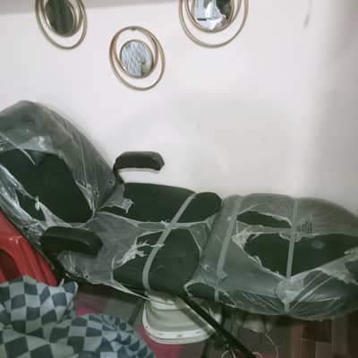 salon facial bed