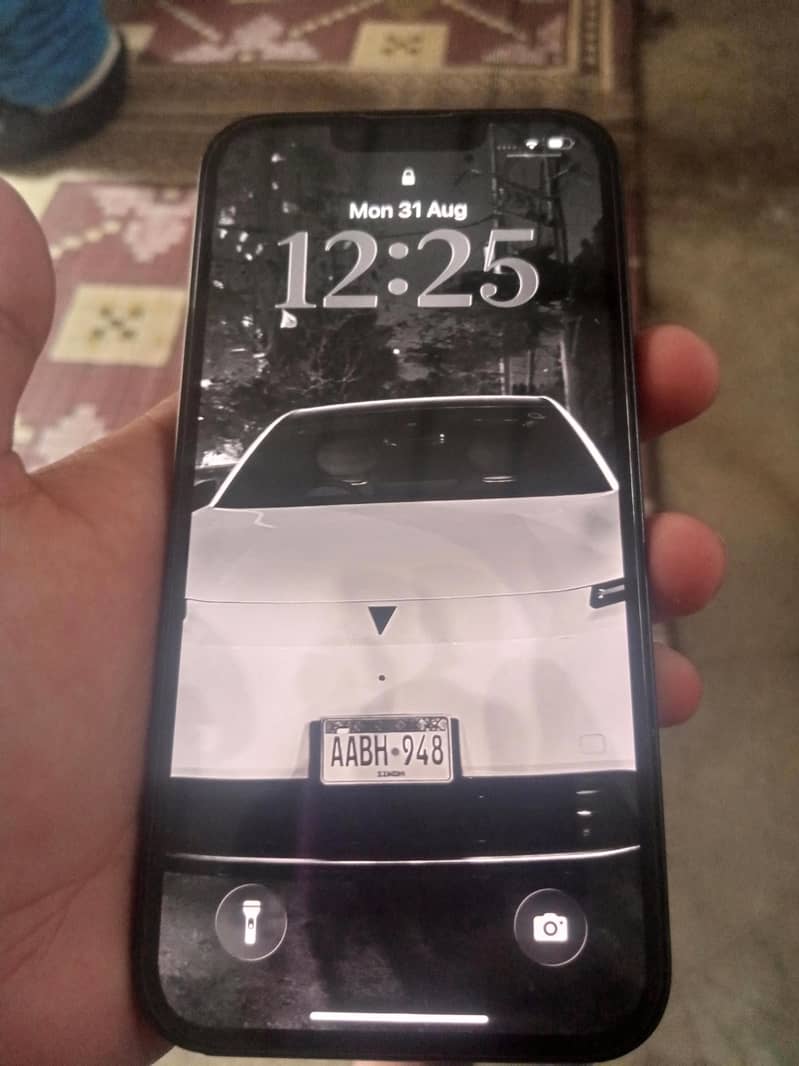 Apple iPhone 13 2