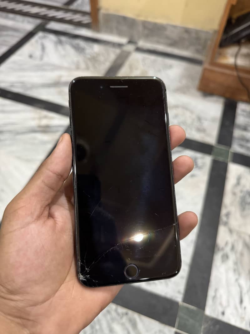 Apple iPhone 7 Plus 3