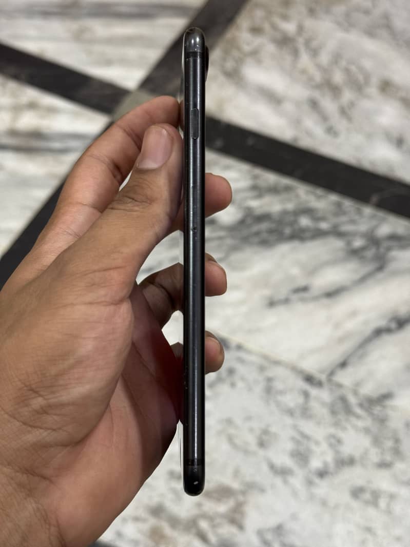 Apple iPhone 7 Plus 8