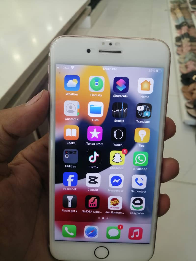 Apple iPhone 7 Plus 0