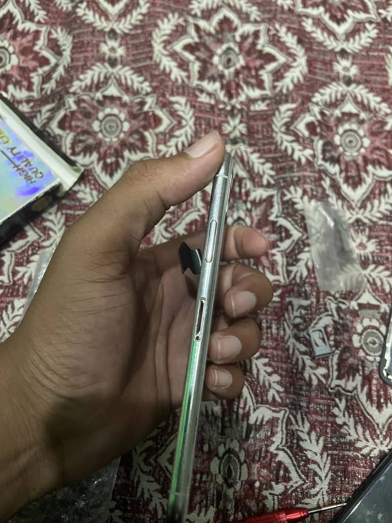 iPhone X 3