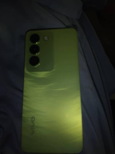Vivo Y100