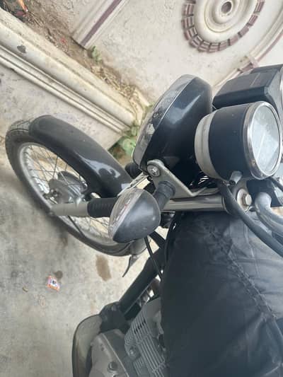 Suzuki 150gs black