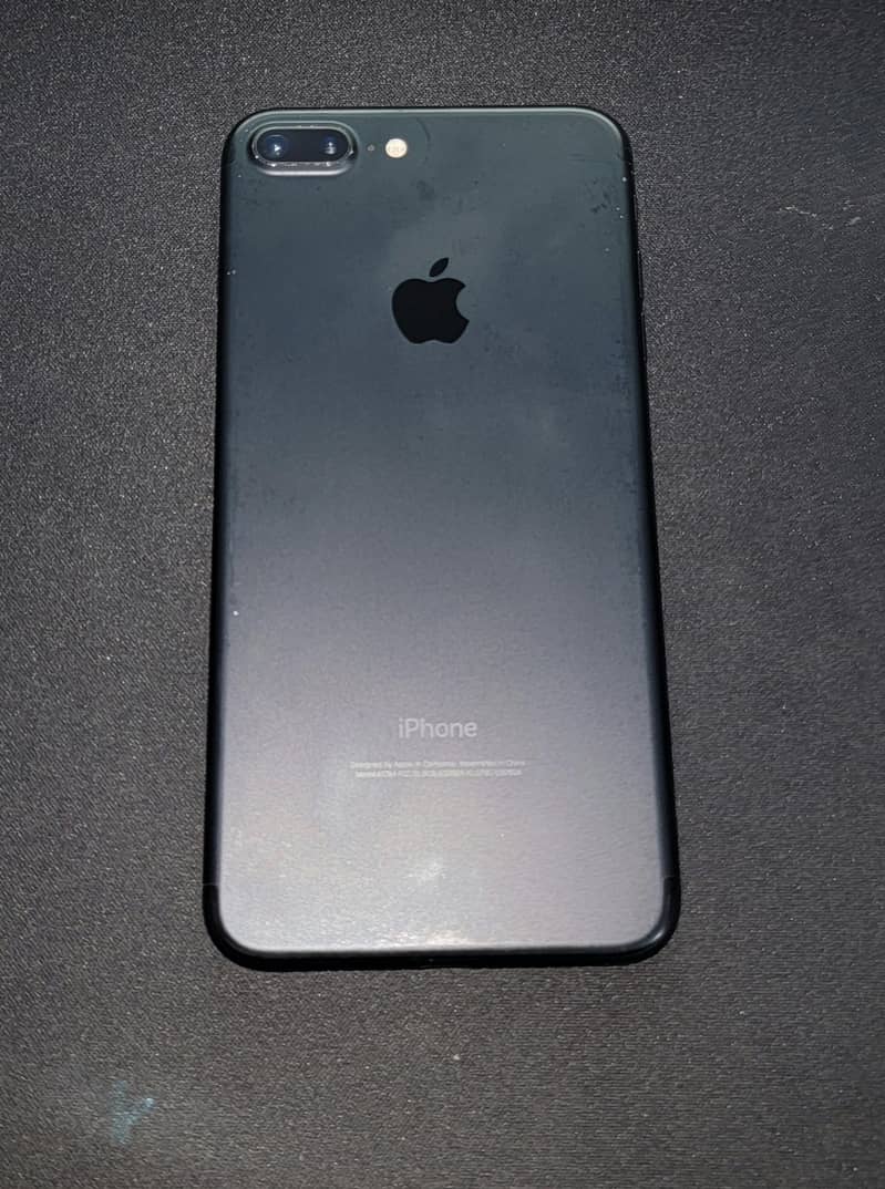 Apple iPhone 7 Plus 0