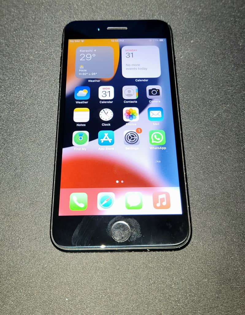 Apple iPhone 7 Plus 1