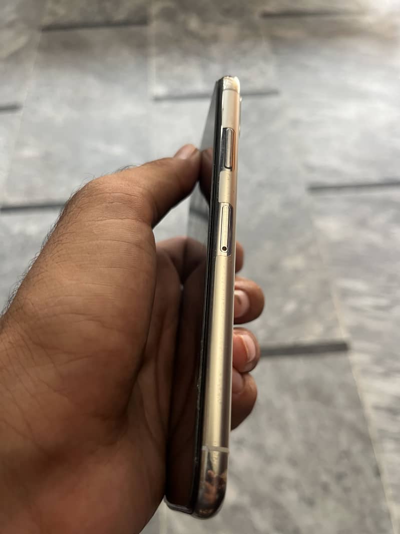 Apple iPhone X 1
