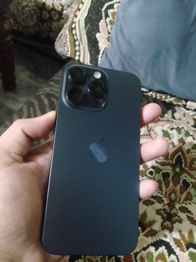 15 Pro Max 256gb 0