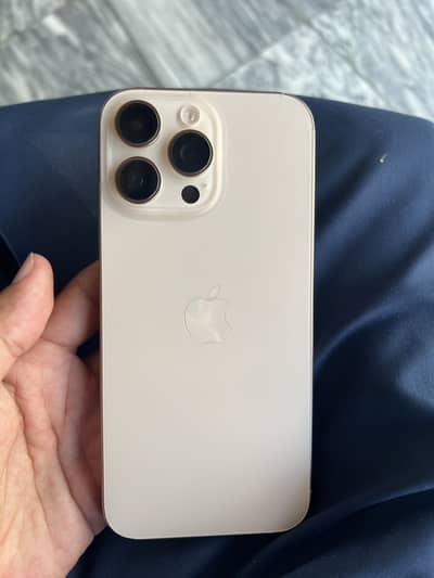 Apple iPhone 16 Pro Max