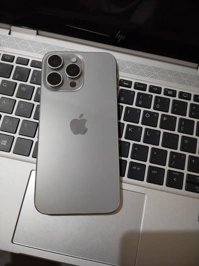 Apple iPhone 15 Pro Max
