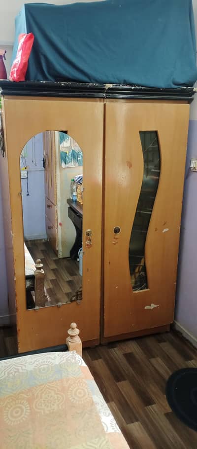 3 doors wardrobe