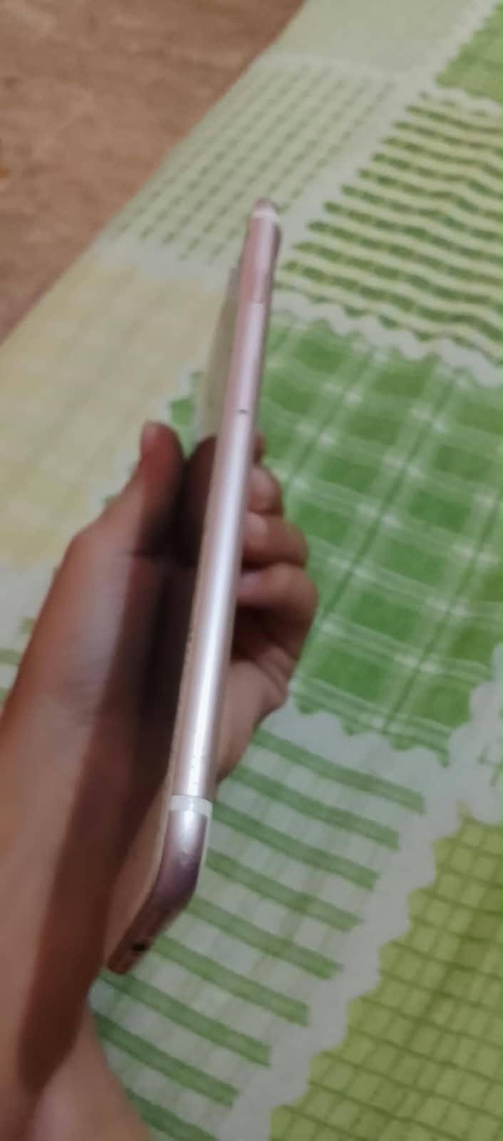 Apple iPhone 7 Plus 1