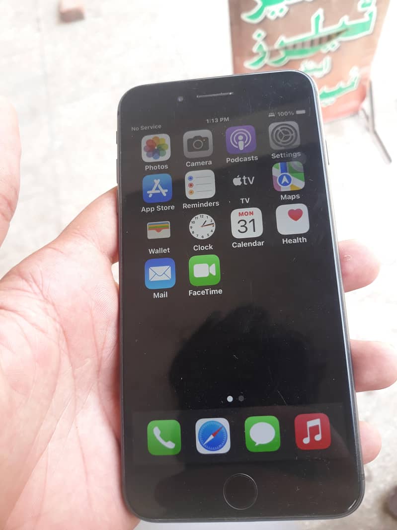 Apple iPhone 8 Plus 6
