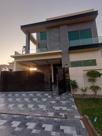 10 Marla Brand New House Available For Sale