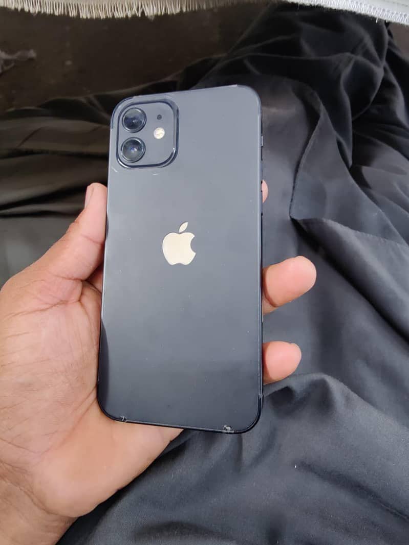 Apple iPhone 12 2