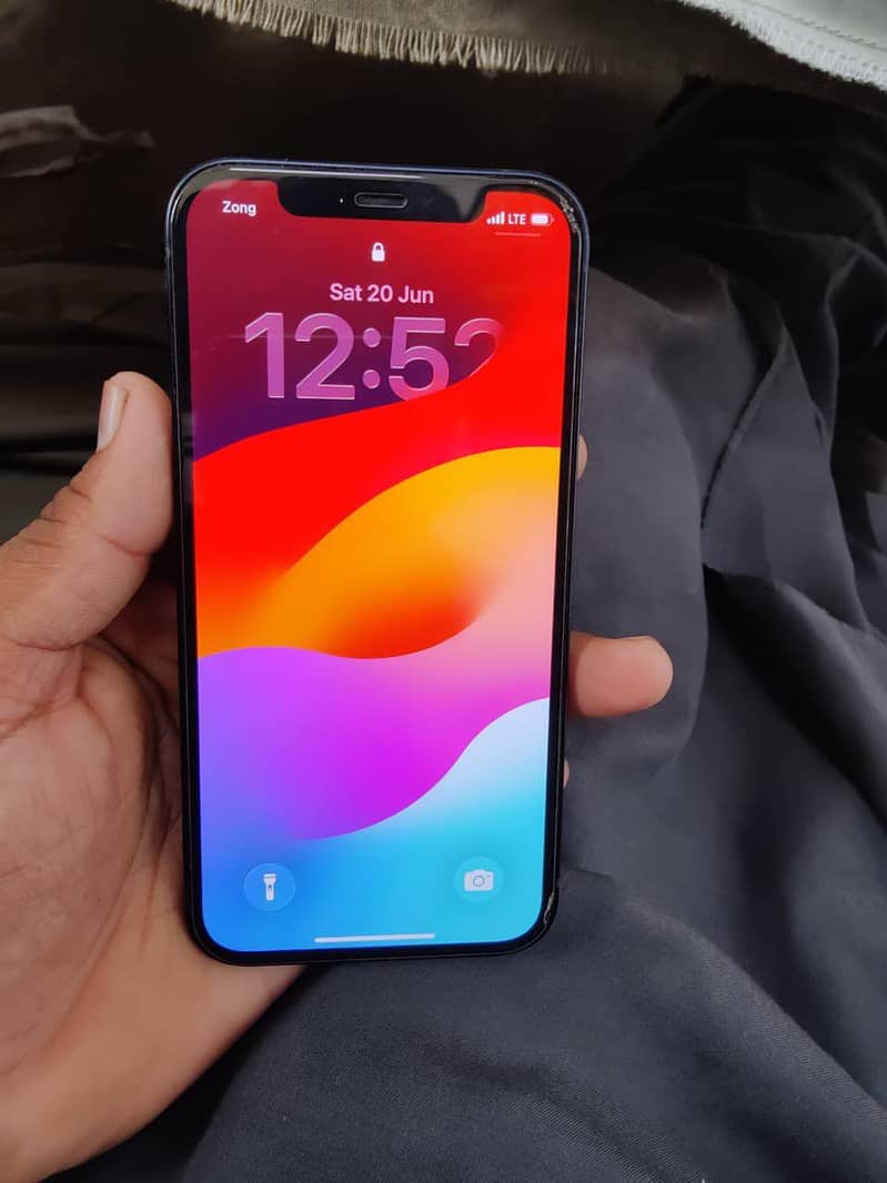 Apple iPhone 12 8