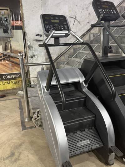 Stair’s Master / Elliptical / Cross trainer /Treadmill/ Cardio Machine