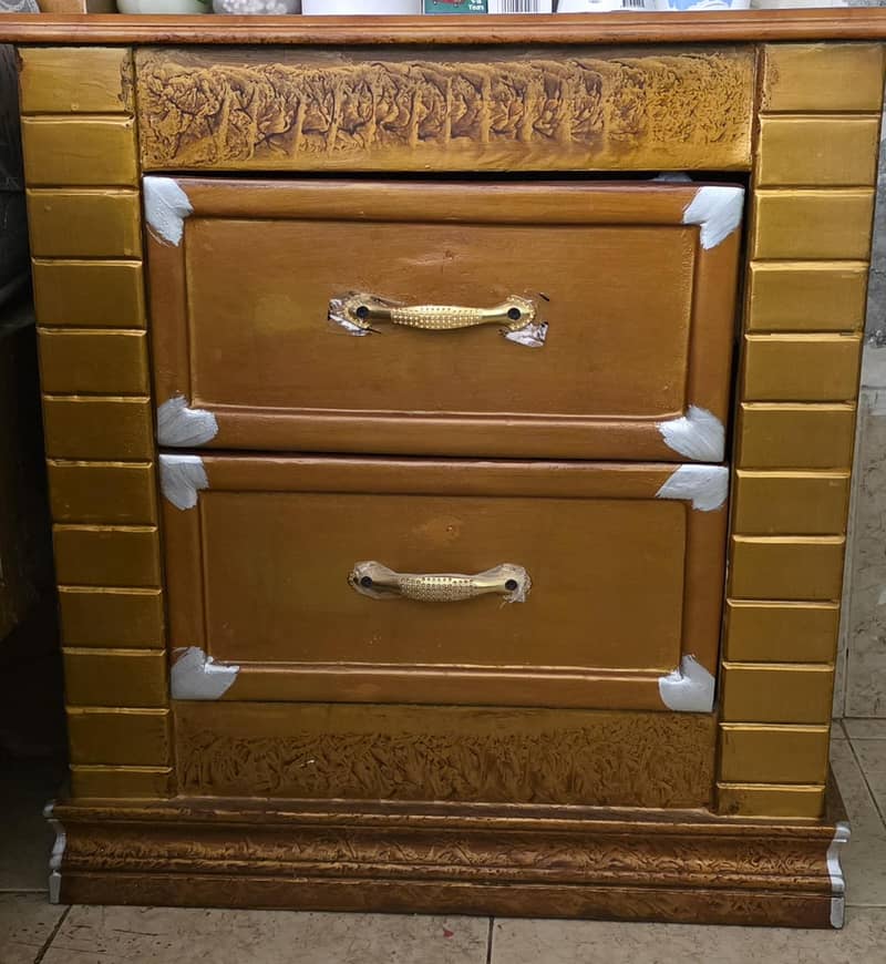 Bed dressing or side tabels 2