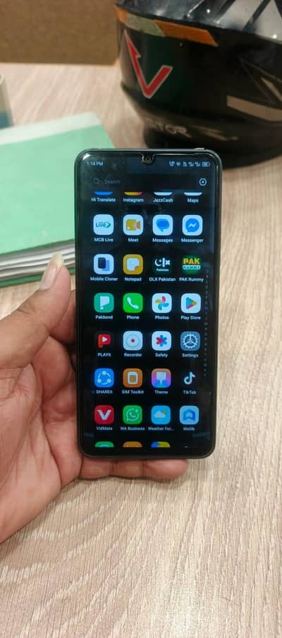 Itel City 100