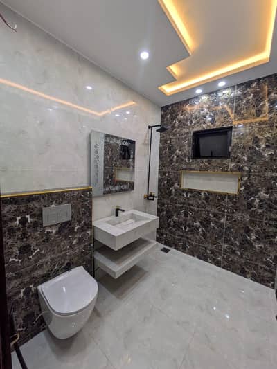 Brand New House Available for Rent in Lake City M7 C1