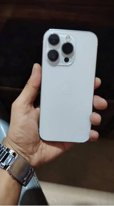 iPhone 14 Pro FU