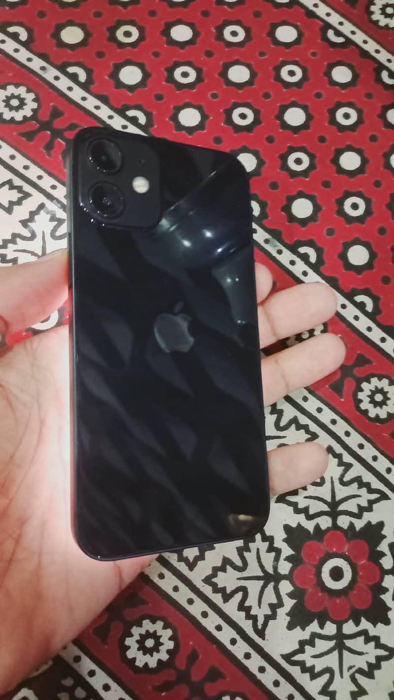 Apple iPhone 12 mini 4