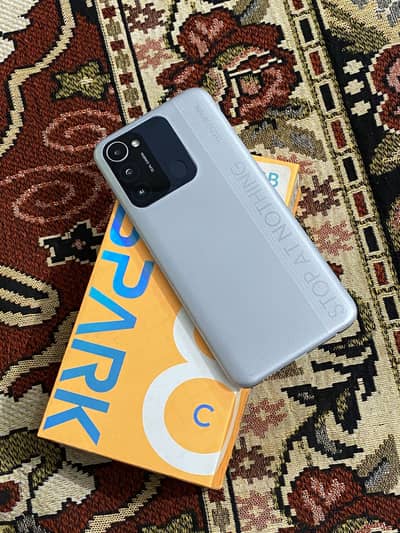 Tecno Spark 8C Condition 10/10 with Box charge 4gb 64gb
